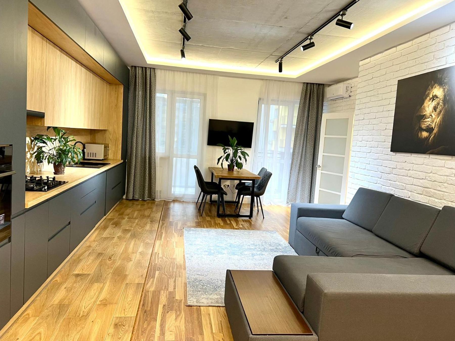 Osapart Romantic Apartment In The Complex Great Britain Львів Екстер'єр фото